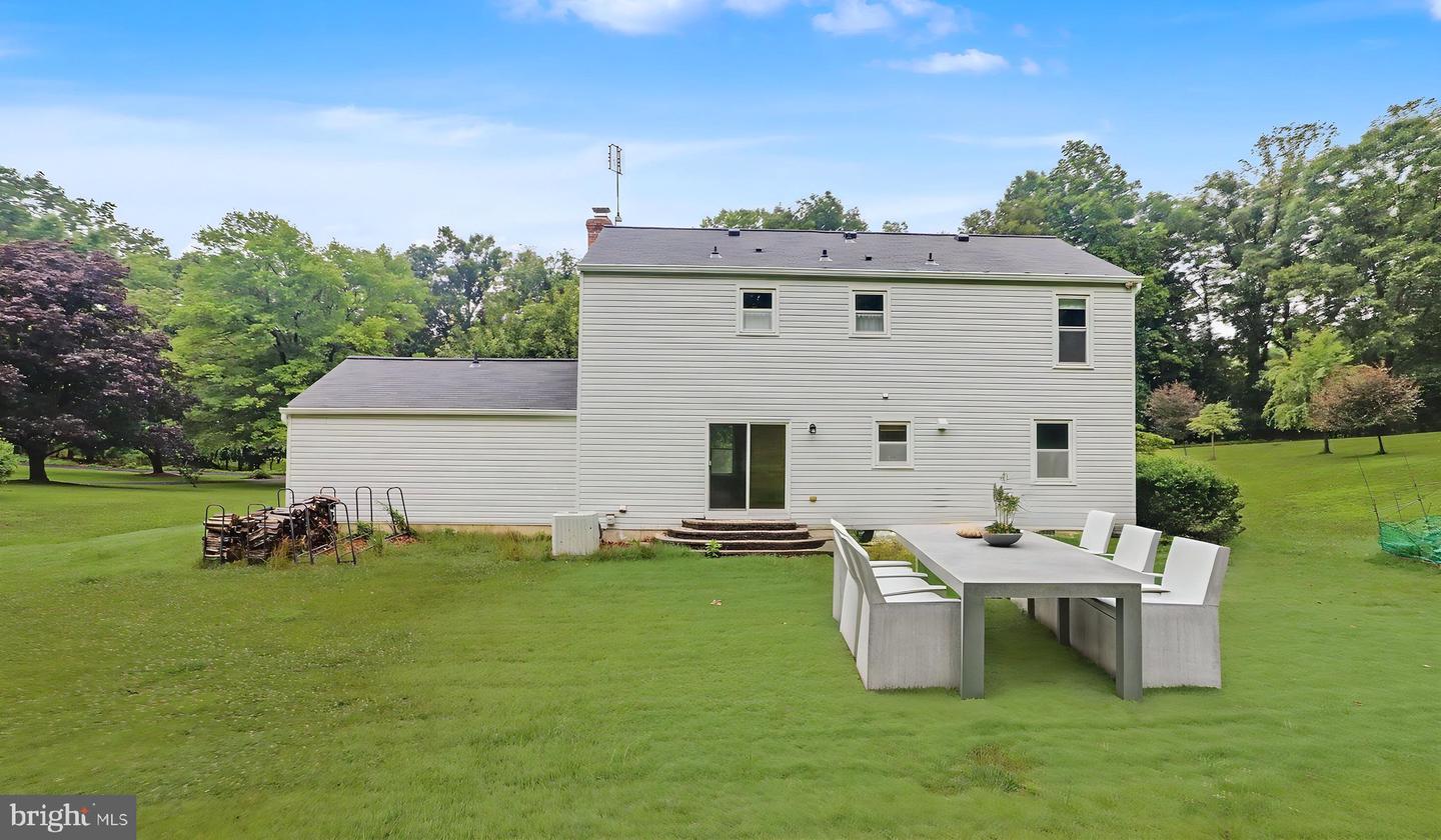 13083 Williamfield Dr Property Photo 54