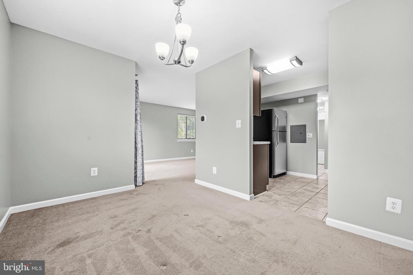 6013 Majors Ln #4 A10 Property Photo 6