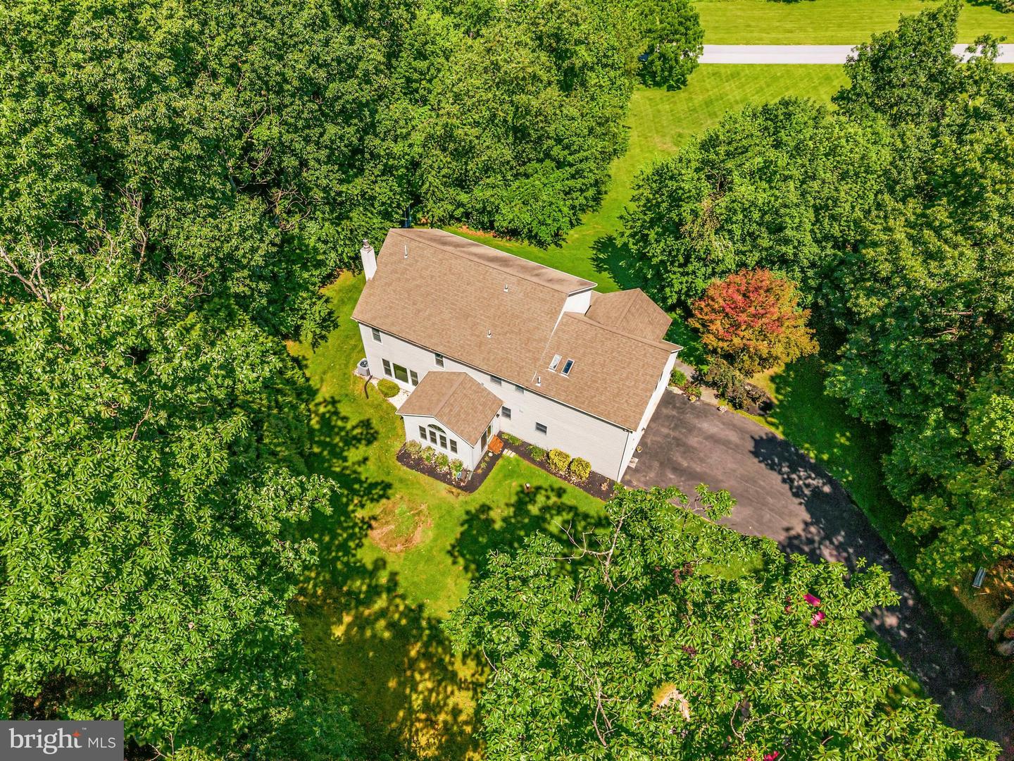 17713 Foxmoor Dr Property Photo 48