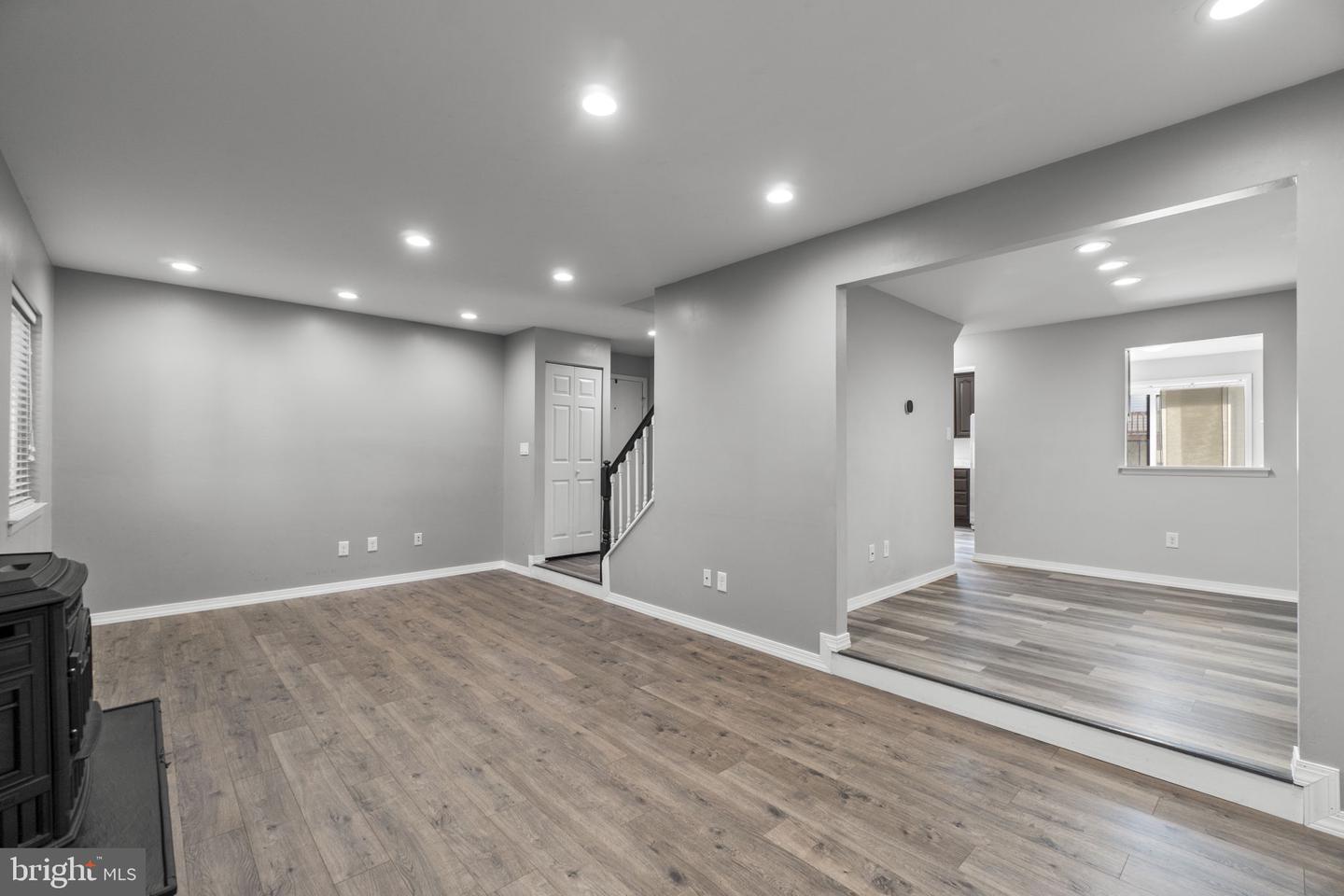 5478 Tilted Stone Property Photo 6