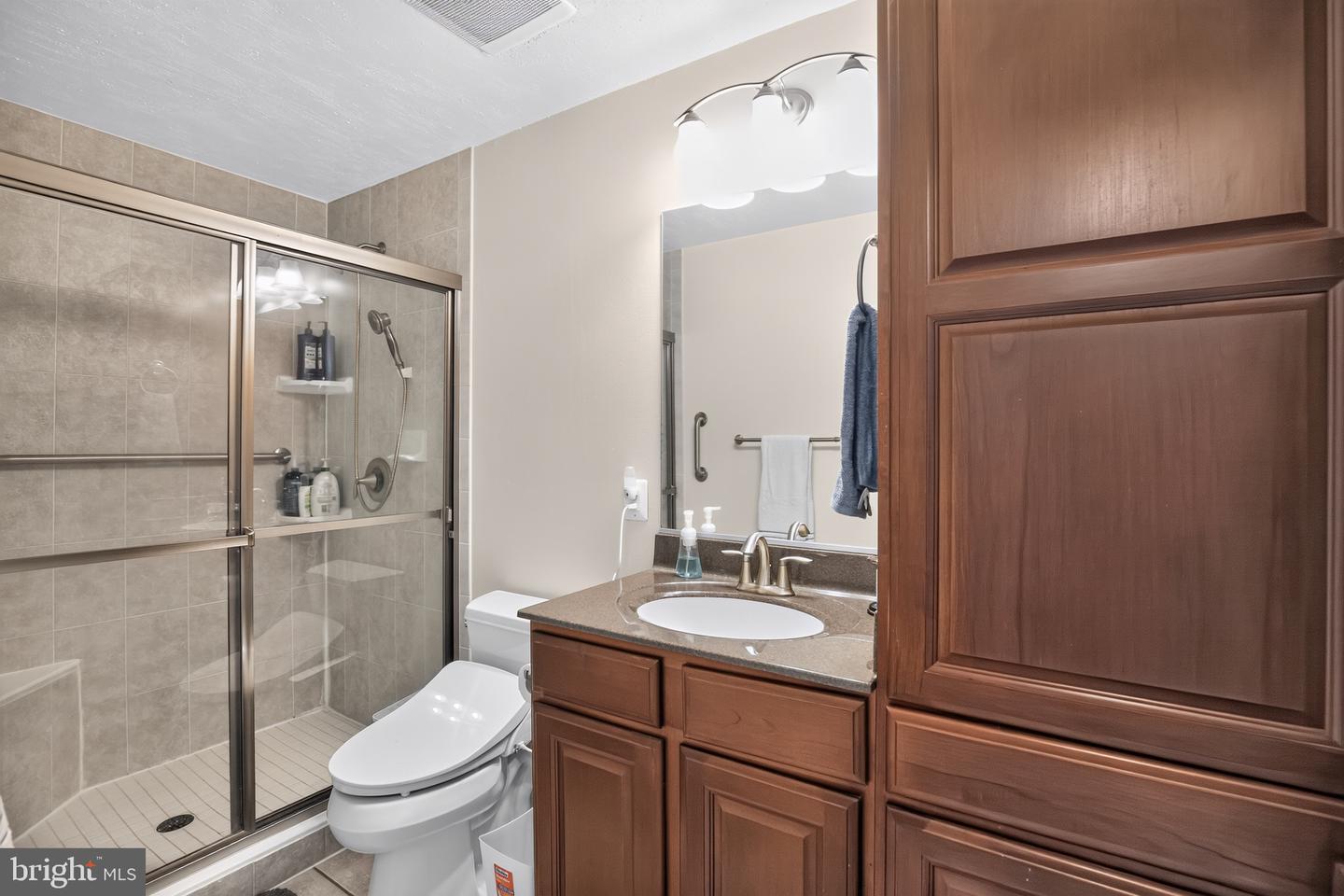 9608 Pastora Pl Property Photo 16
