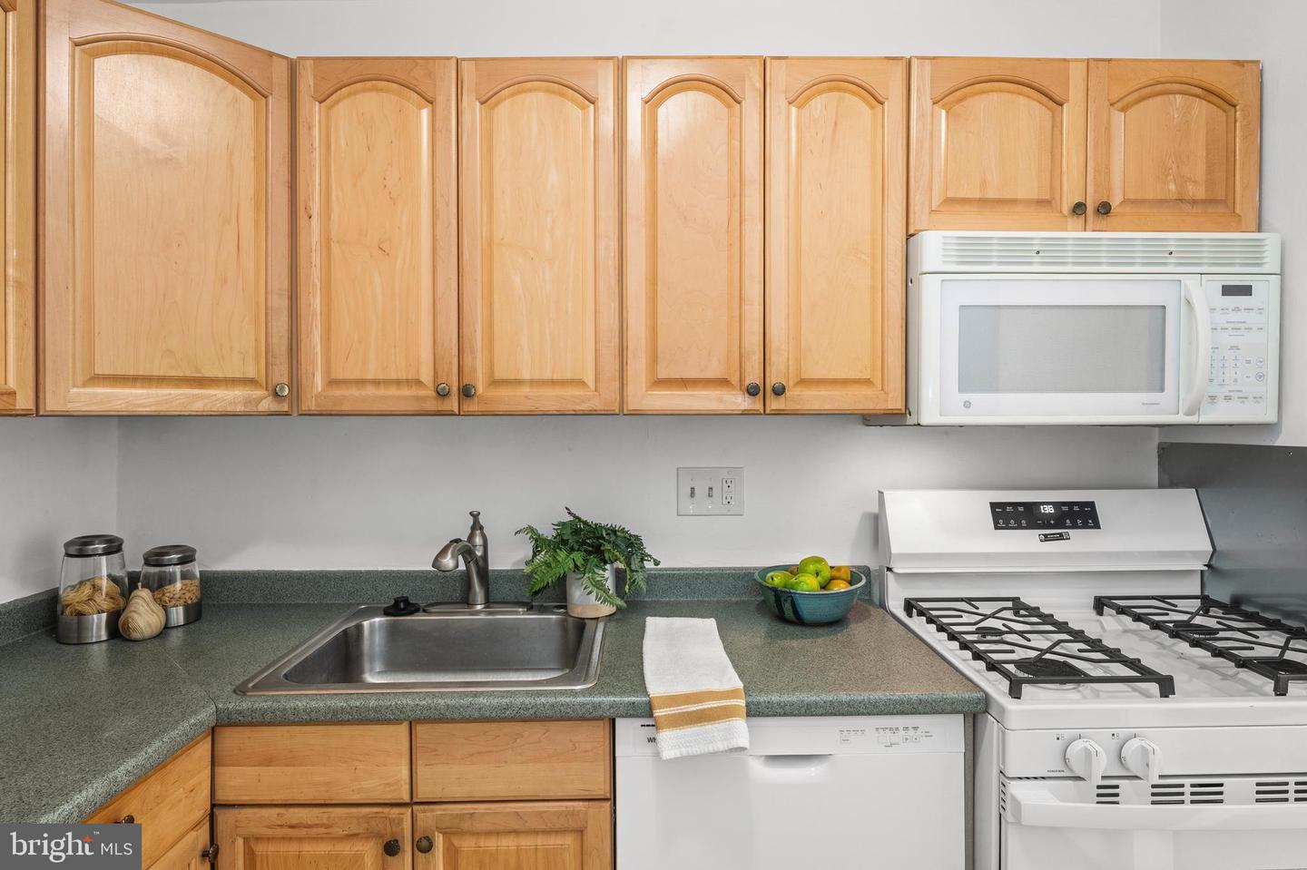10536 Cross Fox Ln #b-2 Property Photo 8