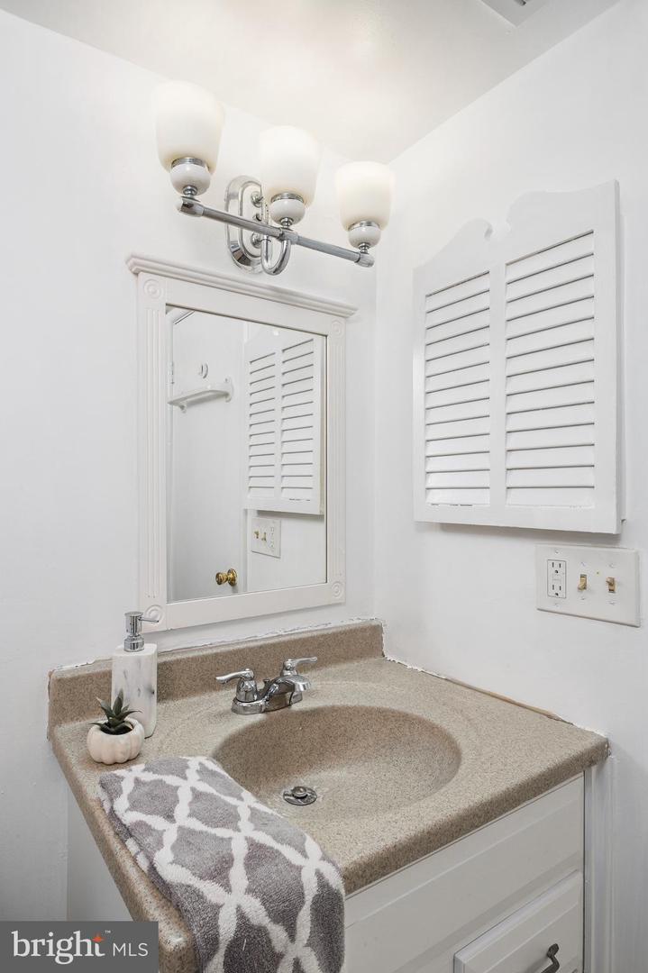 10536 Cross Fox Ln #b-2 Property Photo 15