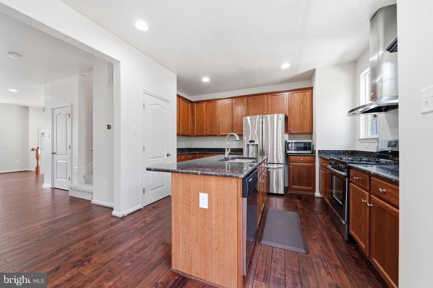 9810 Solar Crse Property Photo 12