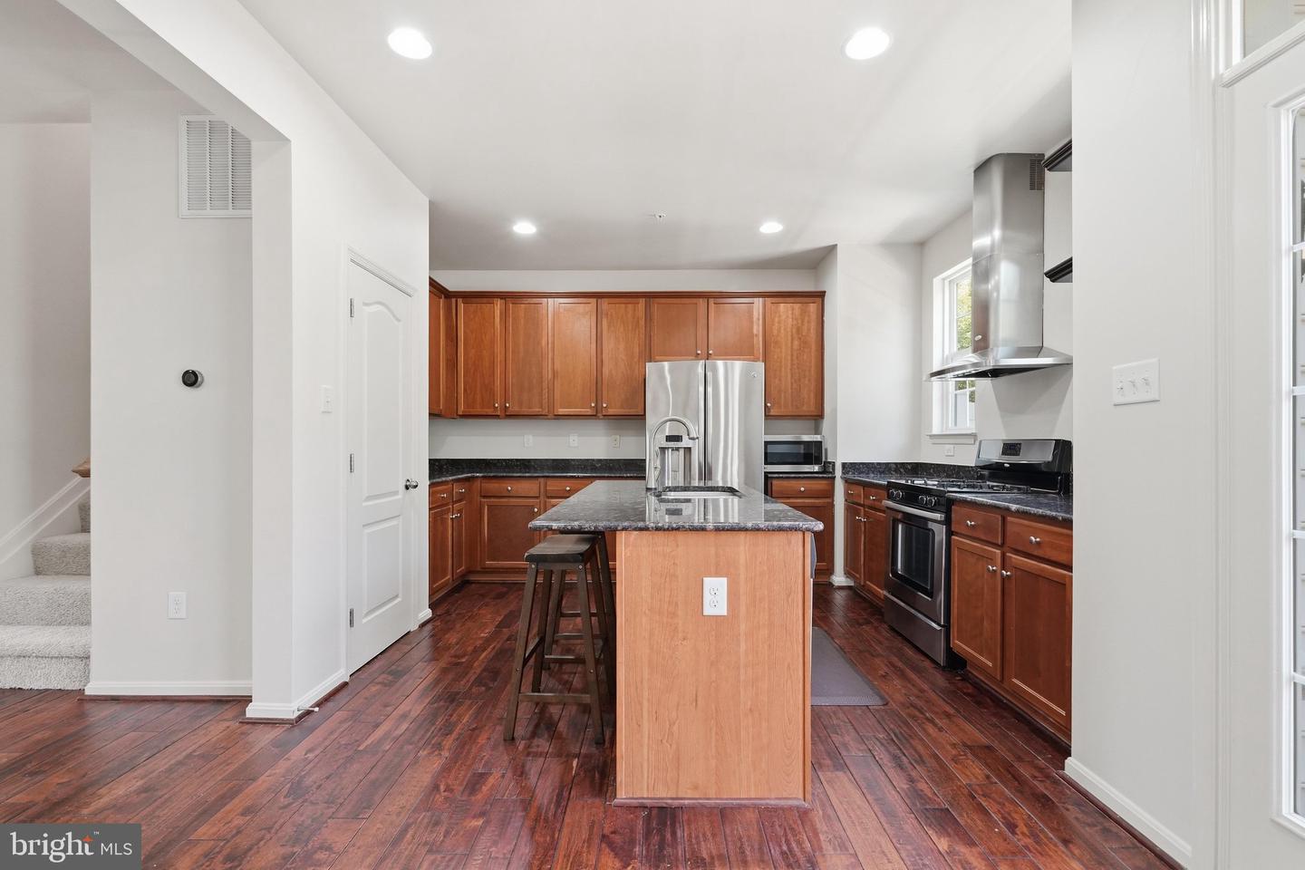 9810 Solar Crse Property Photo 13