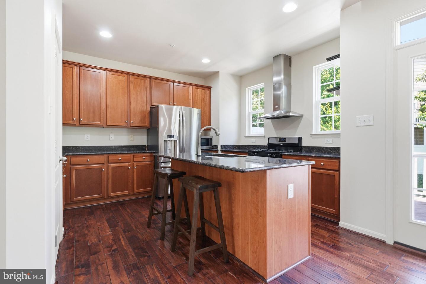 9810 Solar Crse Property Photo 14