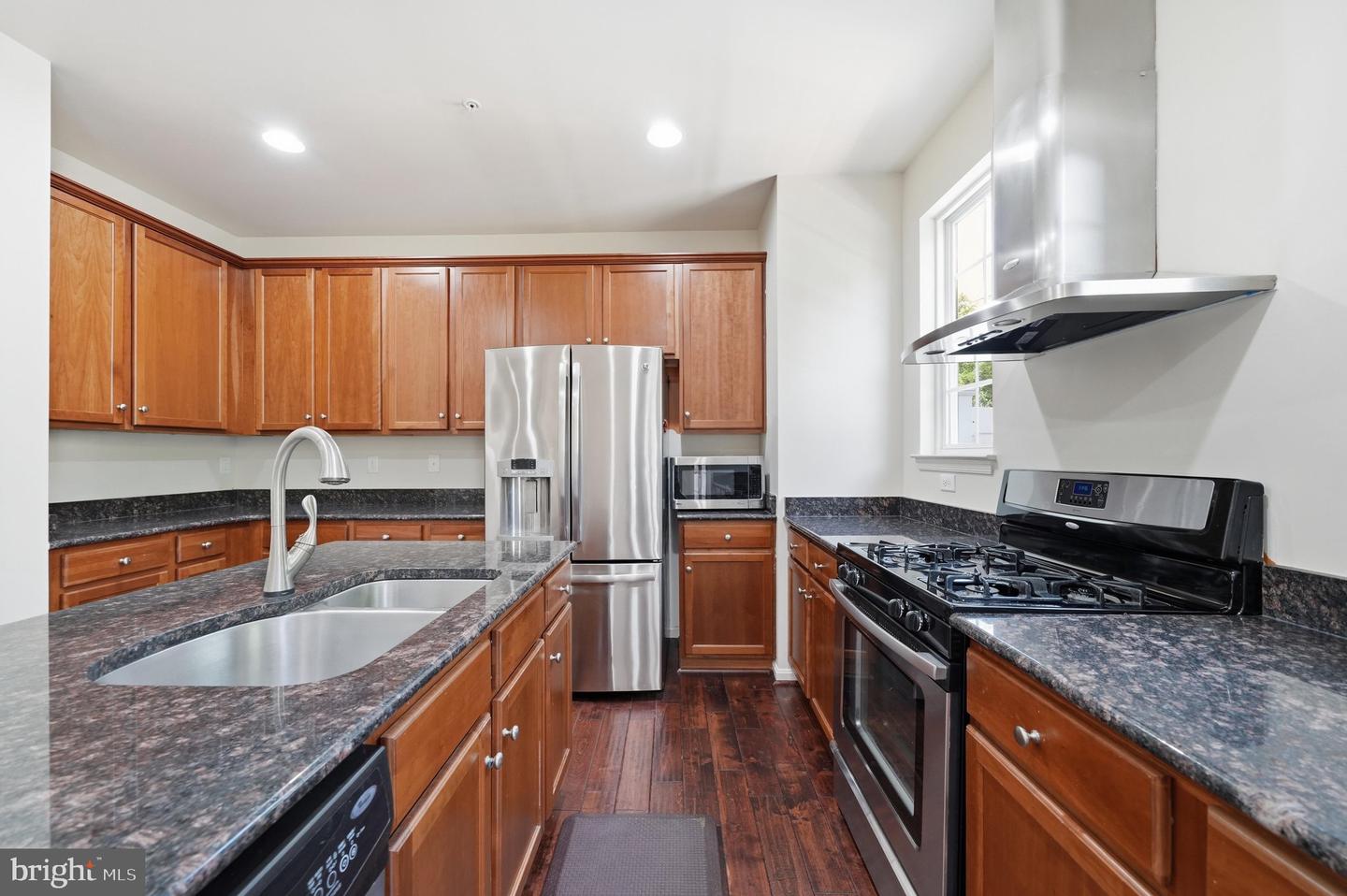 9810 Solar Crse Property Photo 17