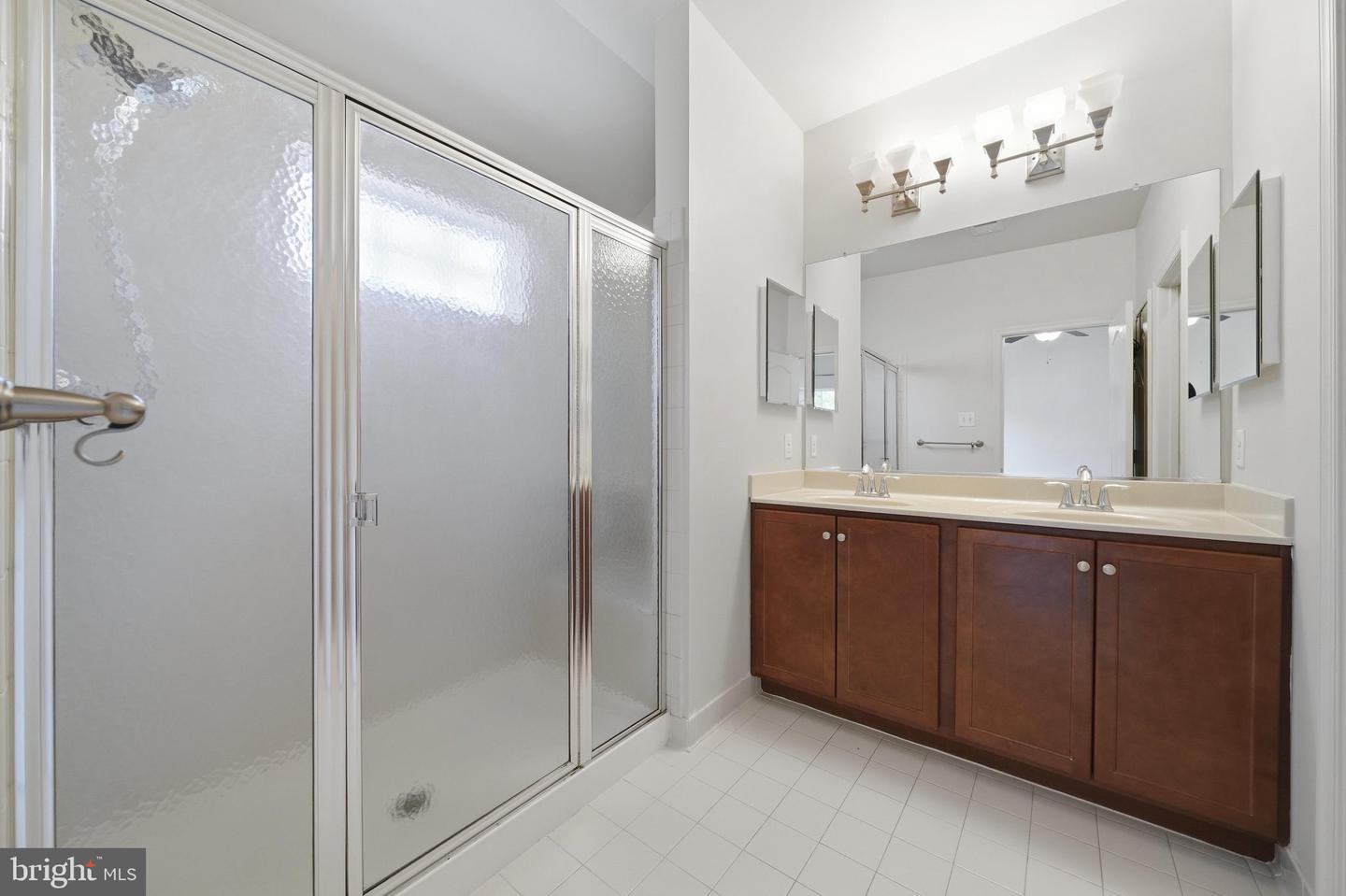 9810 Solar Crse Property Photo 25