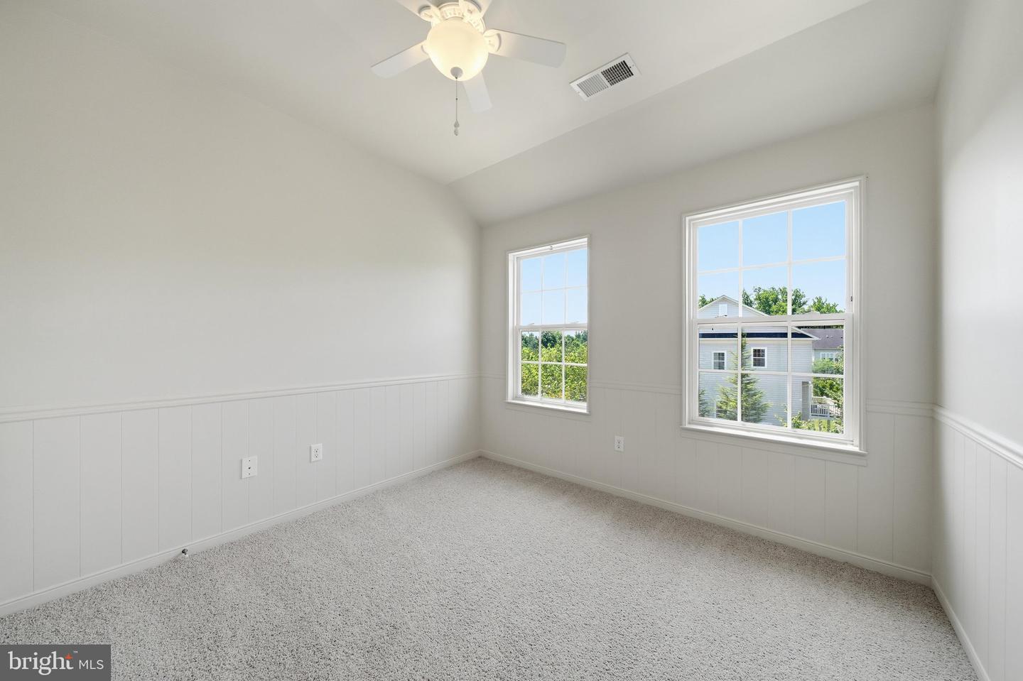 9810 Solar Crse Property Photo 30