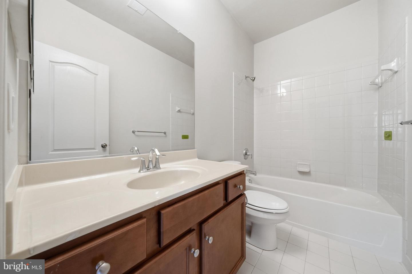 9810 Solar Crse Property Photo 33