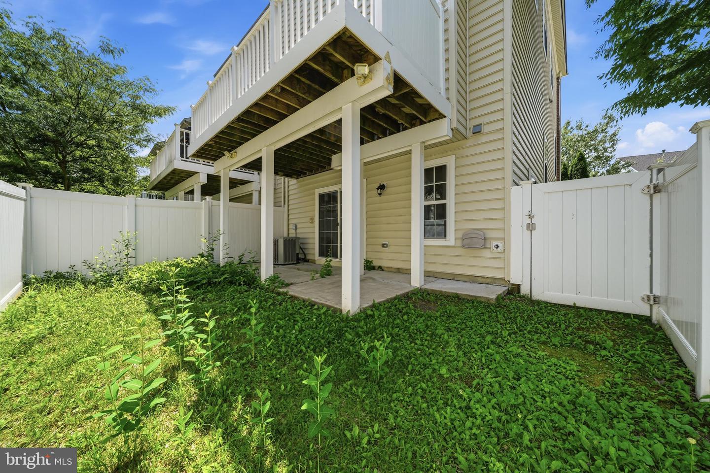 9810 Solar Crse Property Photo 48