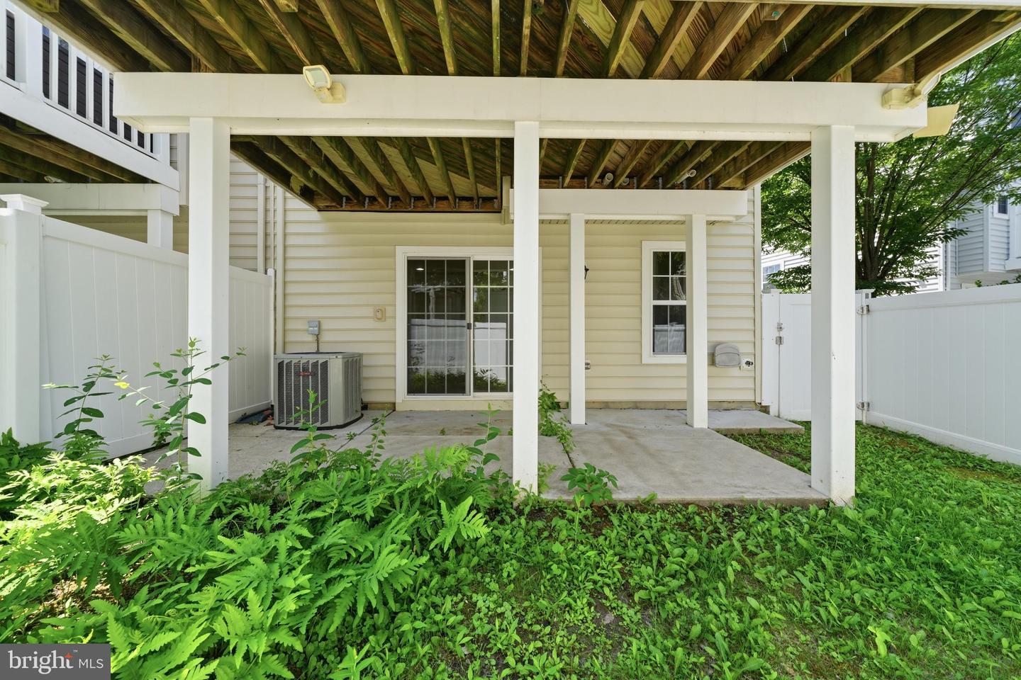 9810 Solar Crse Property Photo 49