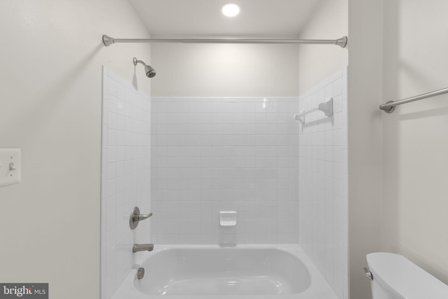 2649 Buckingham Rd #43 Property Photo 49
