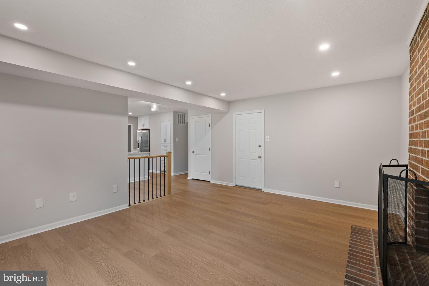 9520 Windbeat Way Property Photo 9