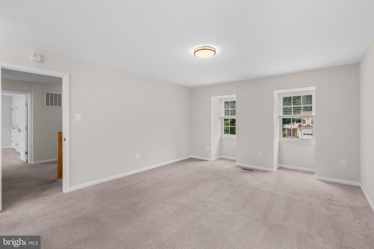 9520 Windbeat Way Property Photo 23