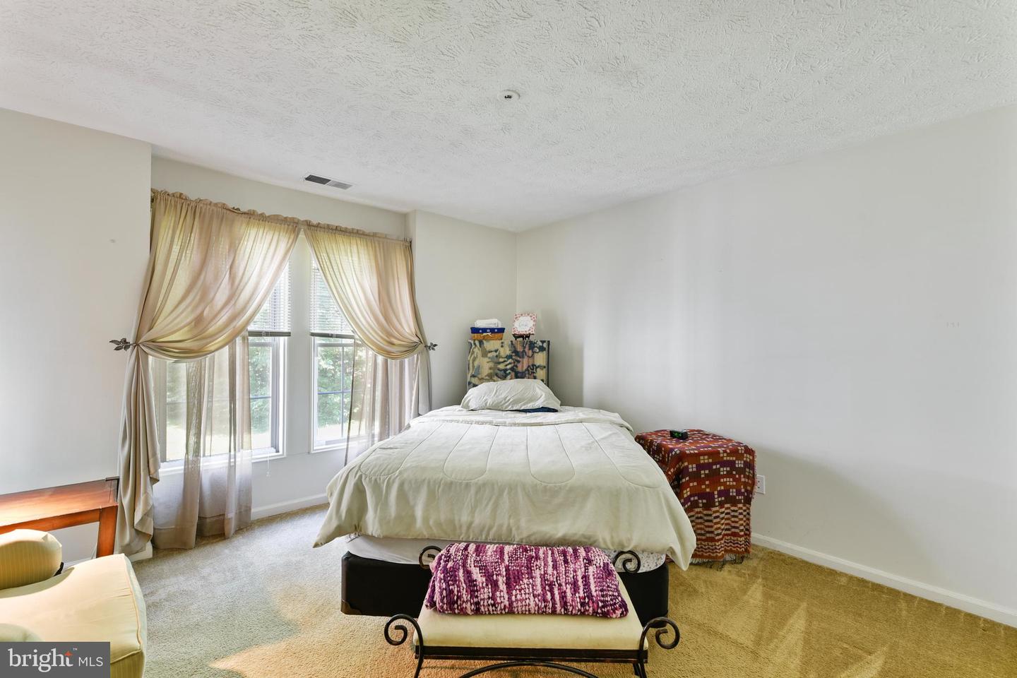 6025 Rock Glen Dr #506 Property Photo 14