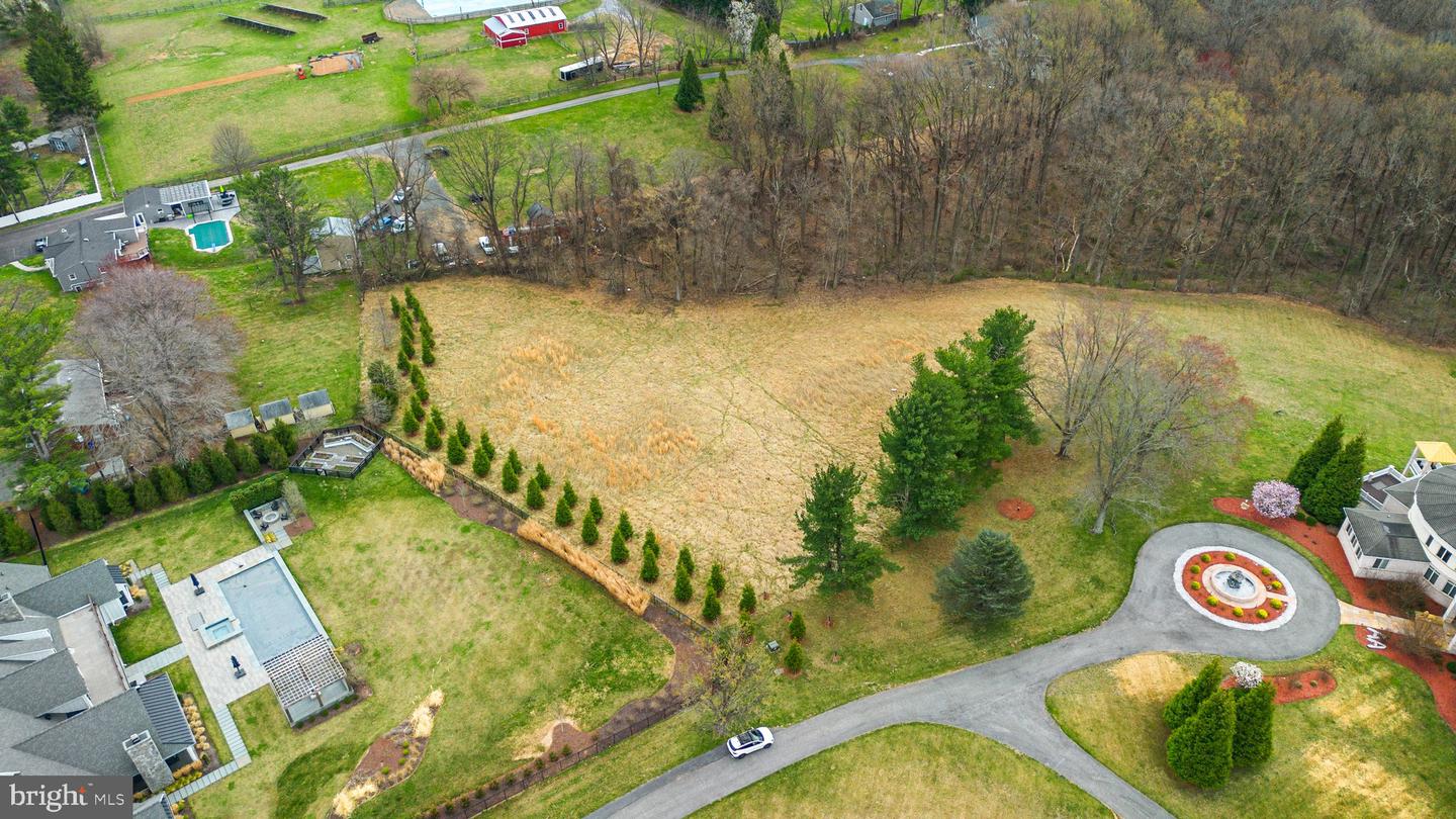 12425 Hill Crst Property Photo 22
