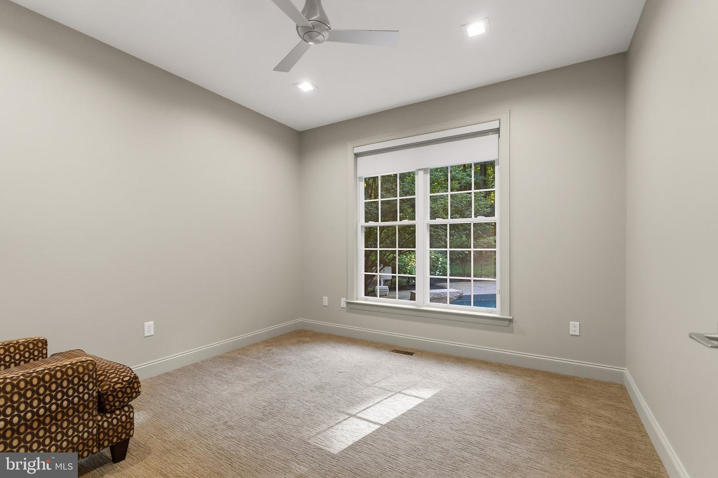 13773 Lakeside Dr Property Photo 20