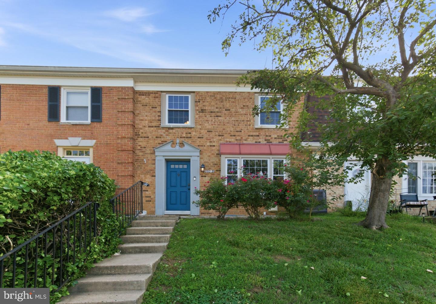 9060 Moonshine Hollow #b Property Photo 1