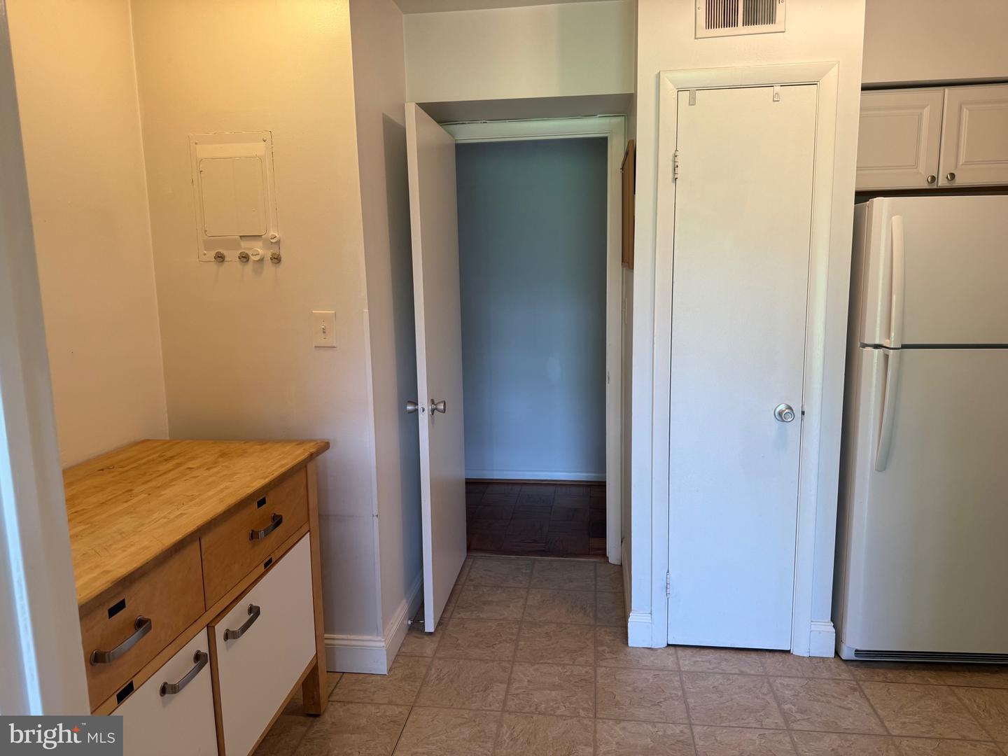 10087 Windstream Dr #4 Property Photo 17