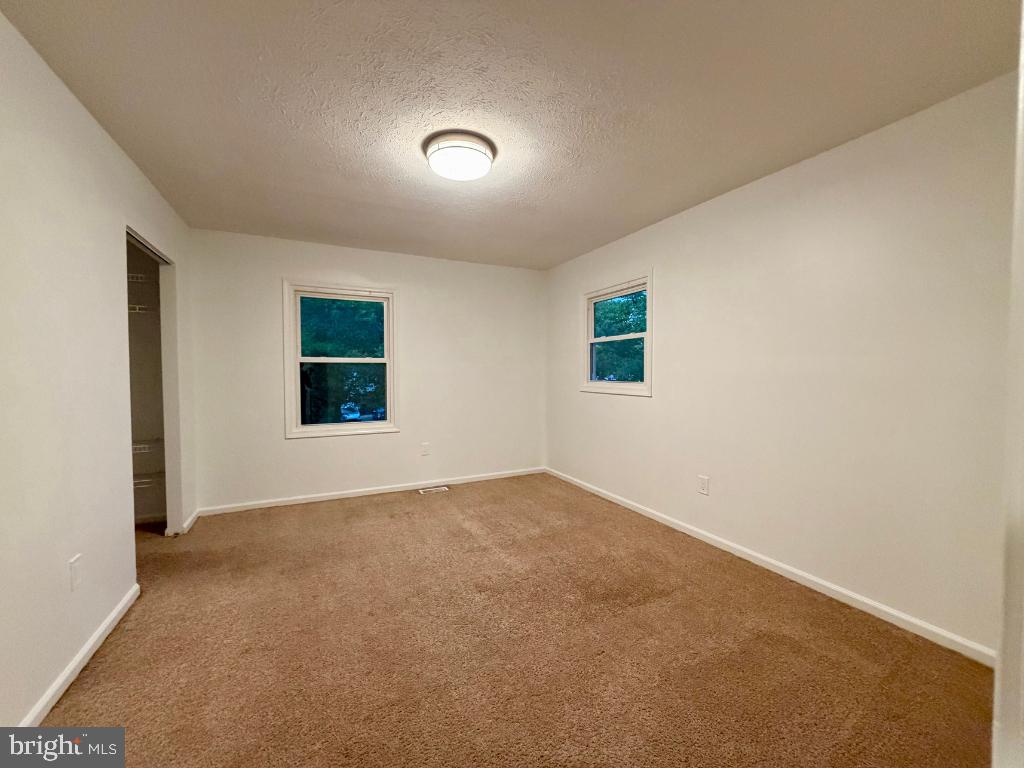 8639 Hayshed Ln Property Photo 8