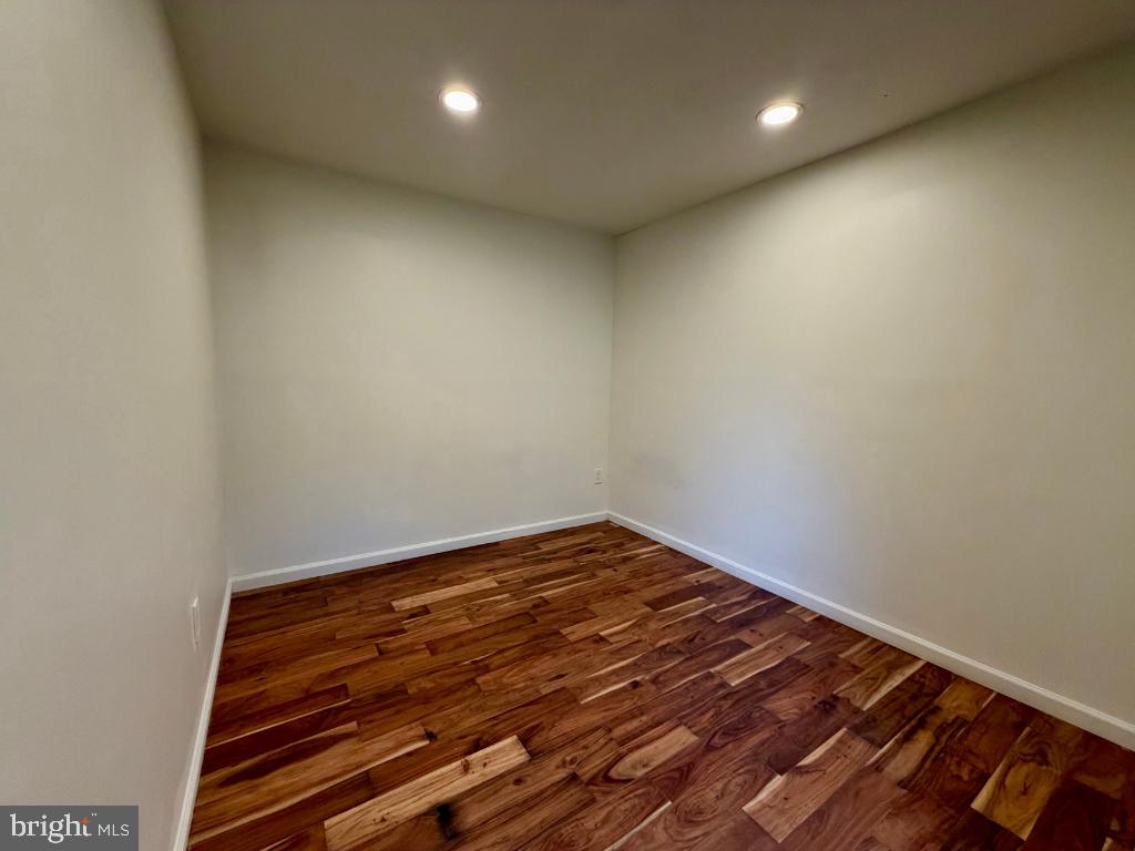 8639 Hayshed Ln Property Photo 21
