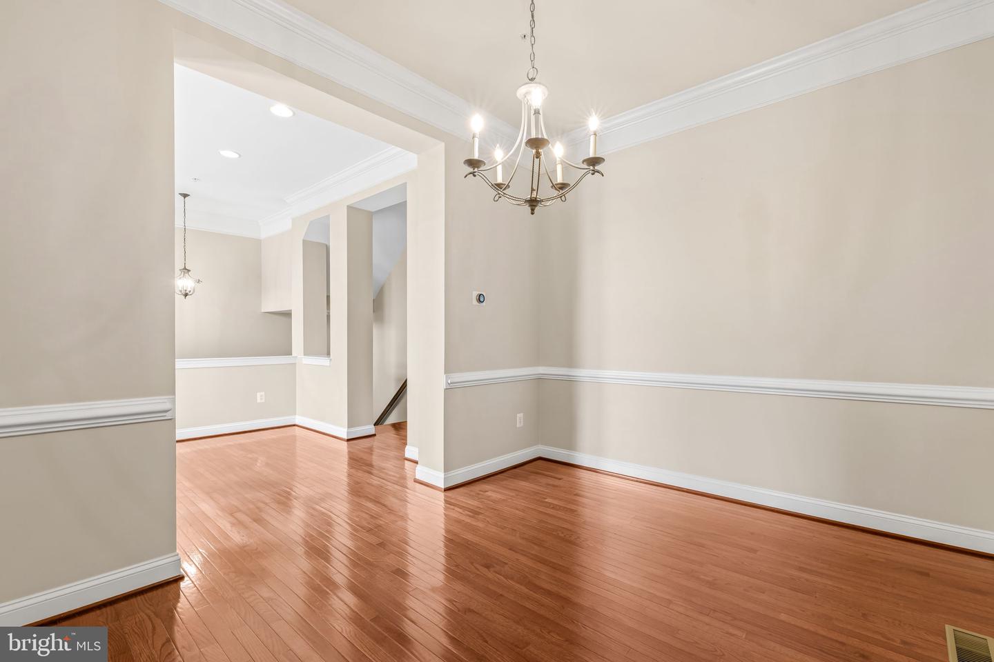 8803 Mirror Lake Way Property Photo 17