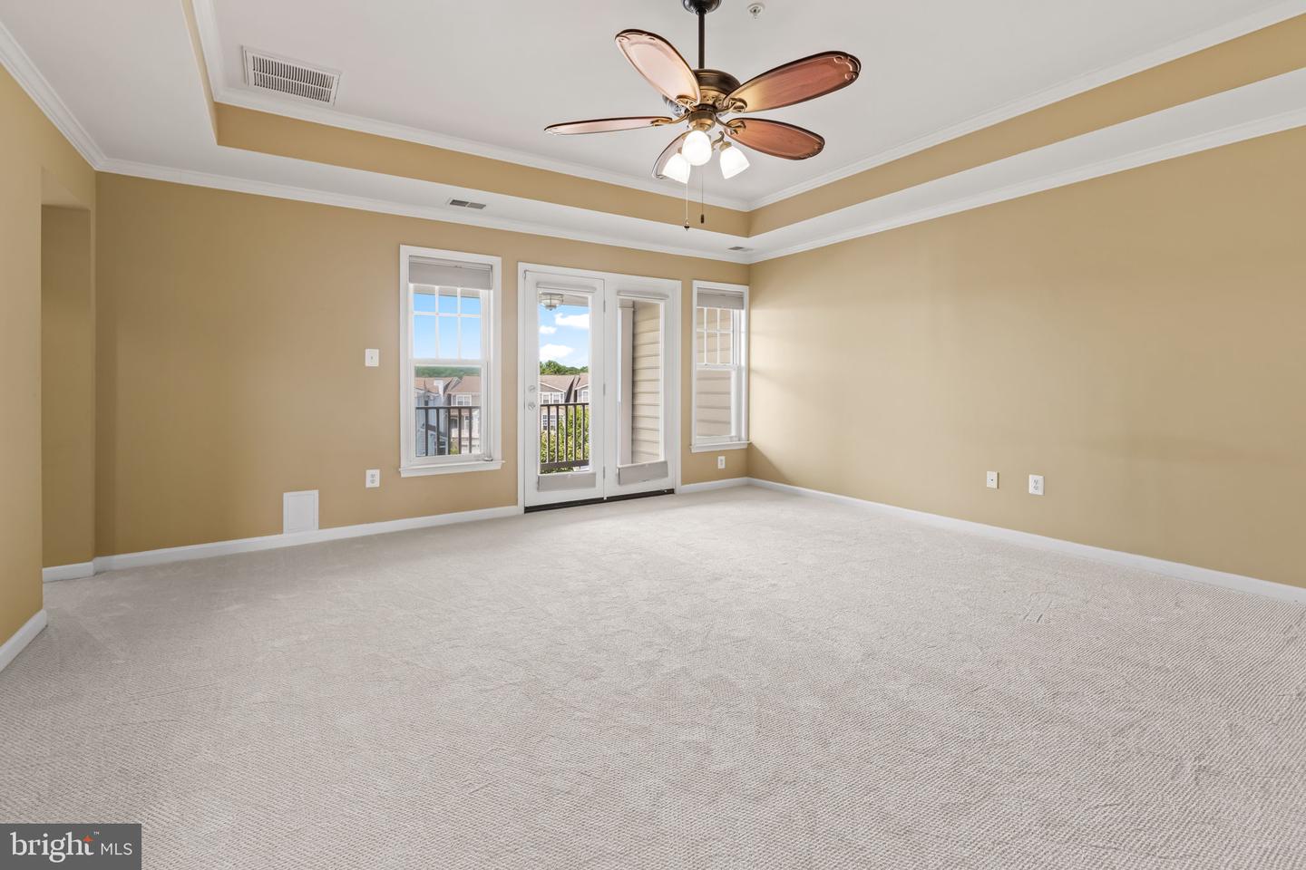 8803 Mirror Lake Way Property Photo 25