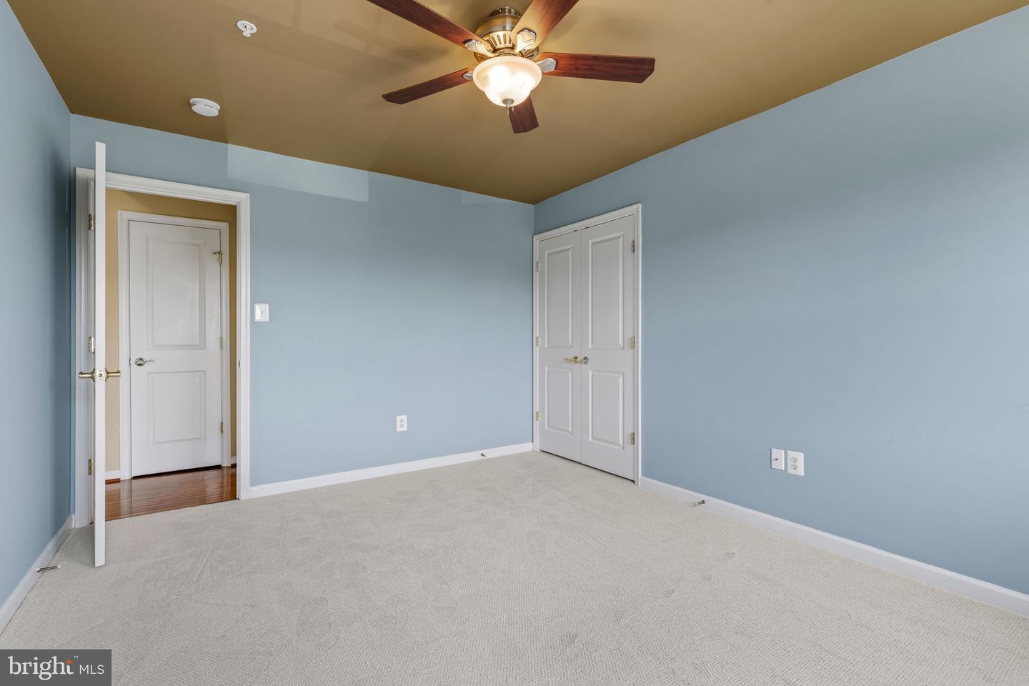 8803 Mirror Lake Way Property Photo 36