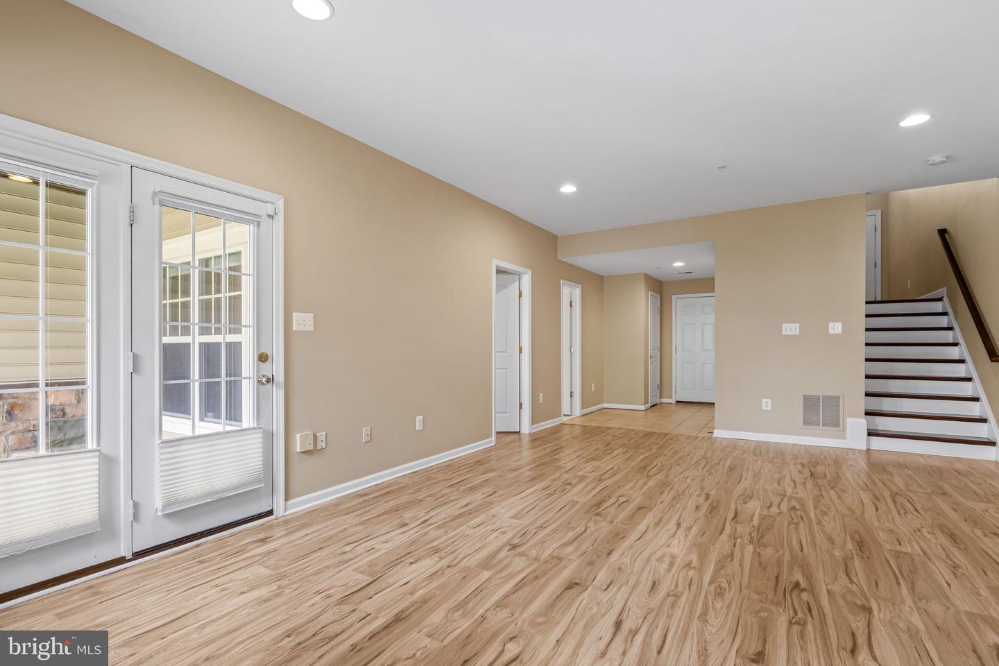 8803 Mirror Lake Way Property Photo 41