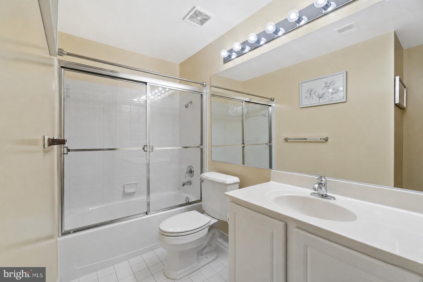 8803 Mirror Lake Way Property Photo 44