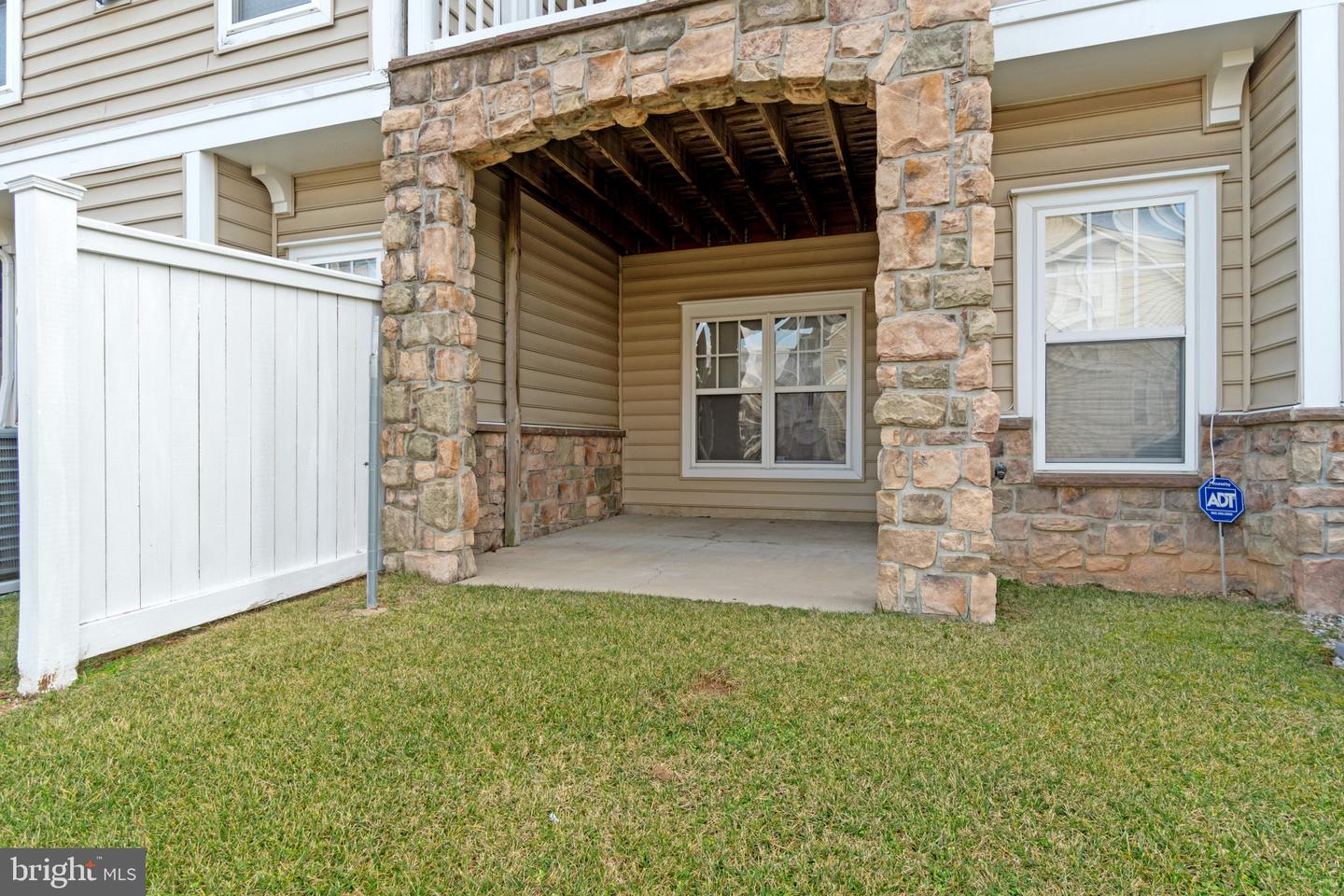 8803 Mirror Lake Way Property Photo 46