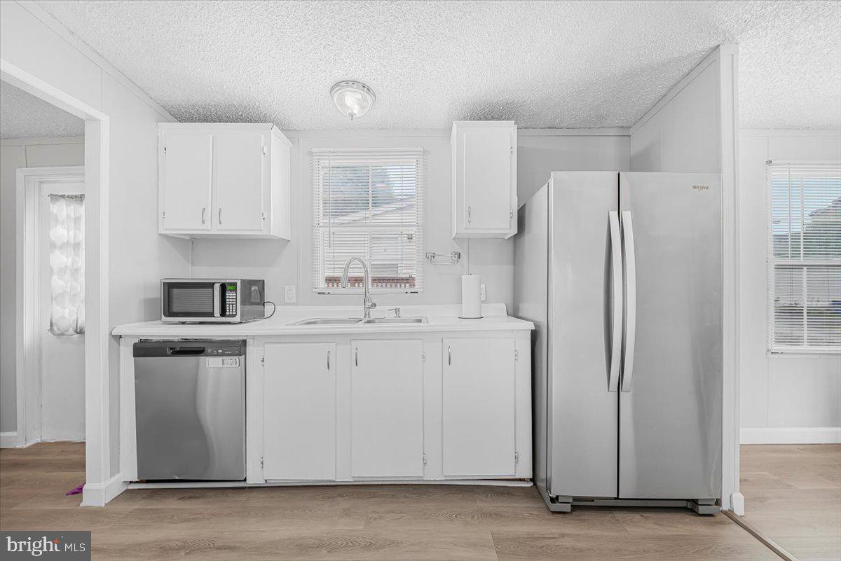 13 Midway Ave Property Photo 15