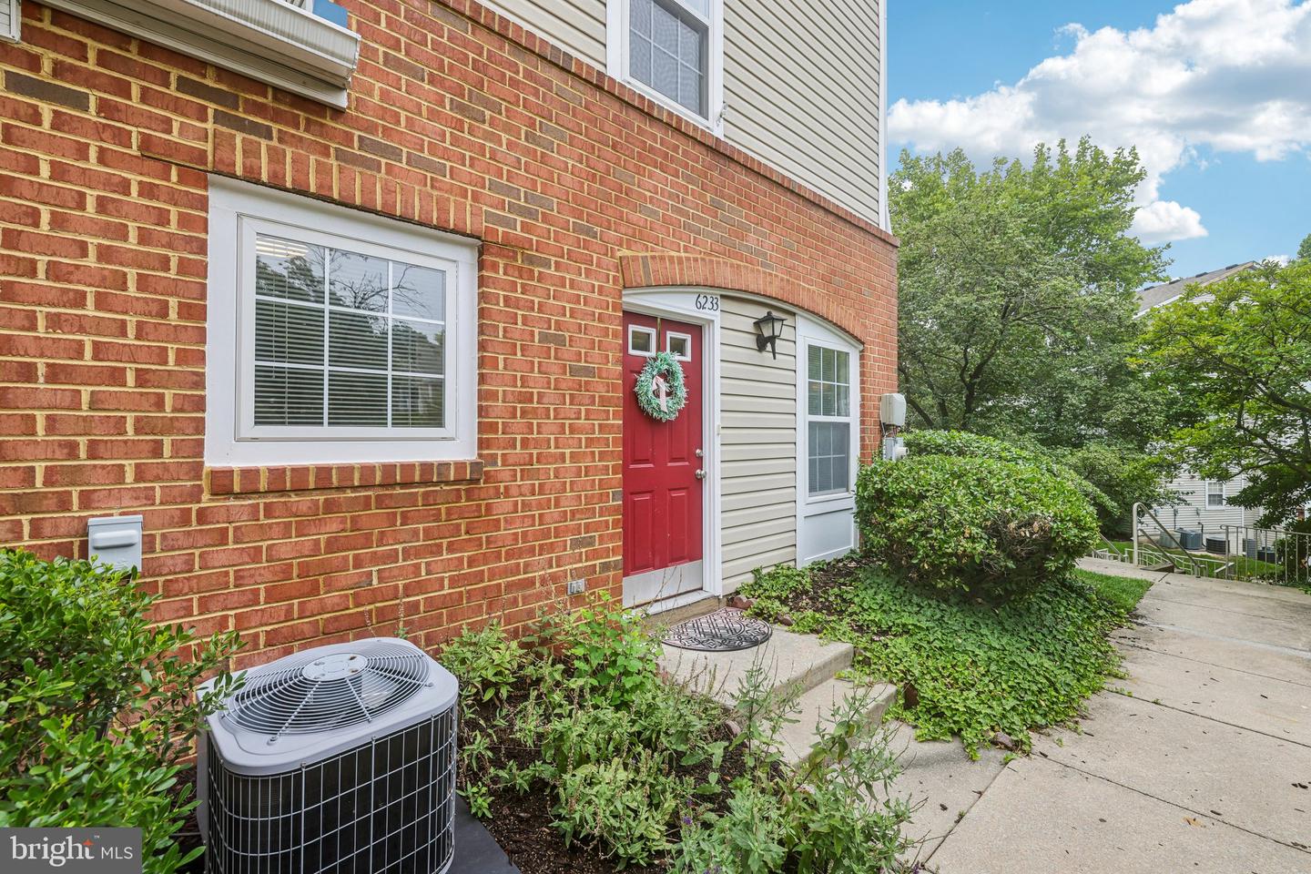 6233 Sandpiper Ct #1 Property Photo 2