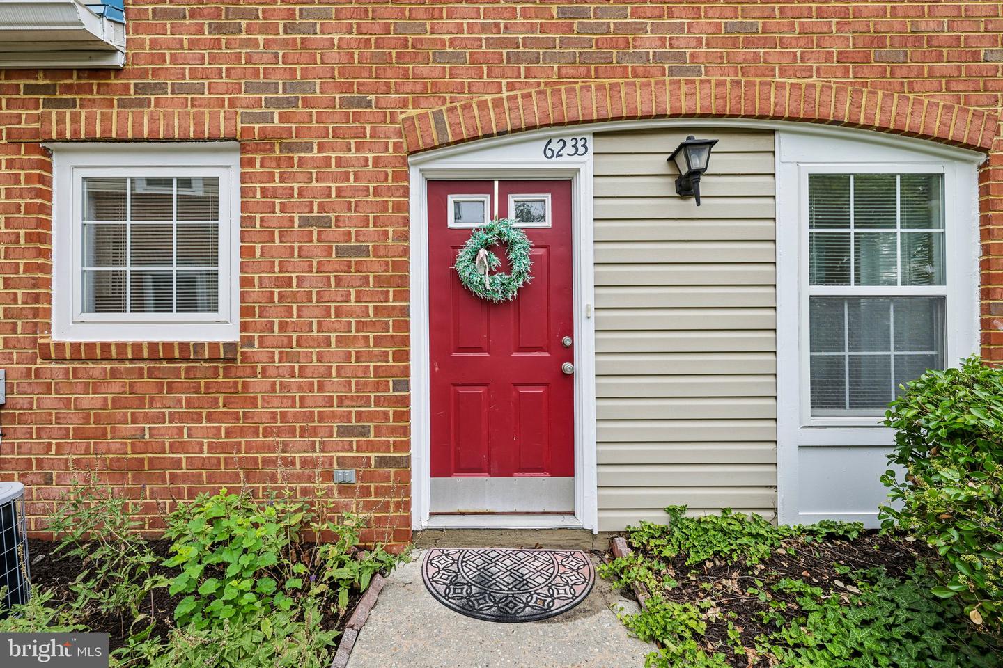 6233 Sandpiper Ct #1 Property Photo 3