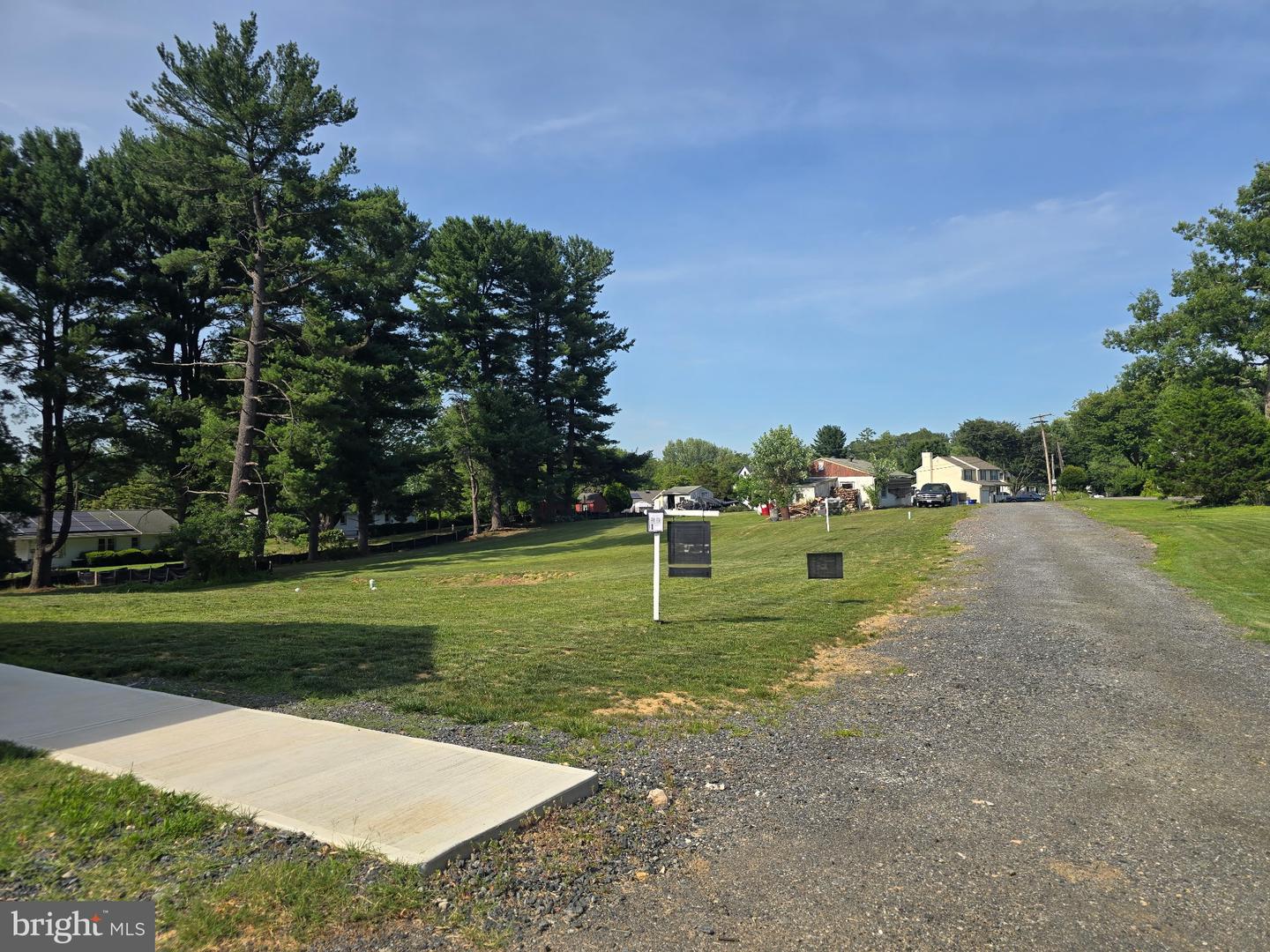 8329 Grove Angle Rd Property Photo 2
