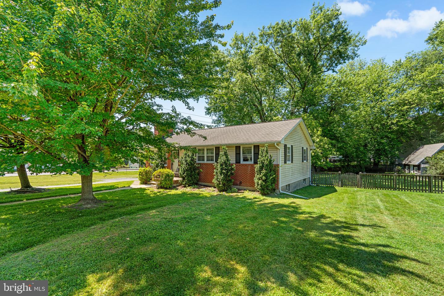 9264 Marydell Rd Property Photo 3
