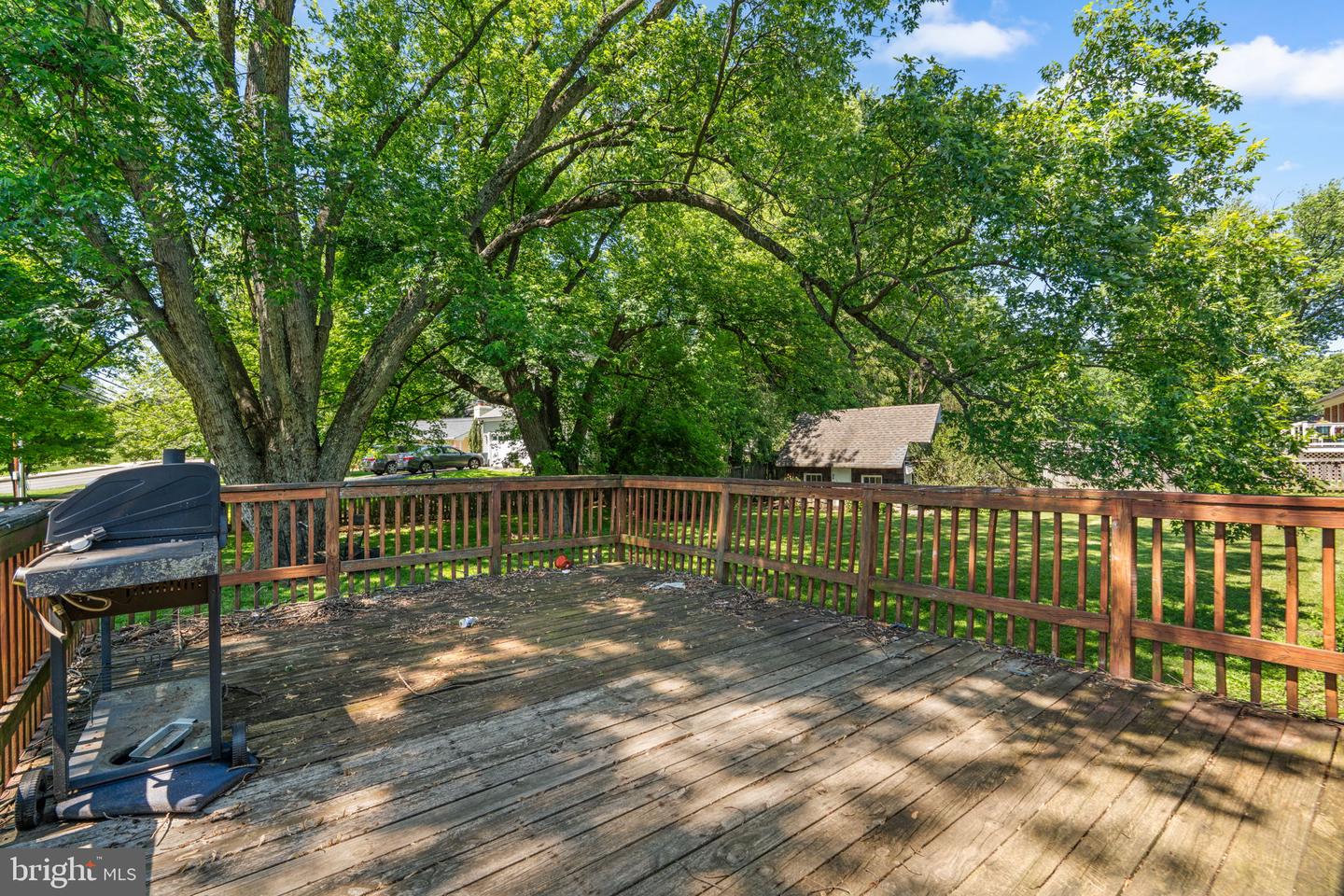 9264 Marydell Rd Property Photo 5