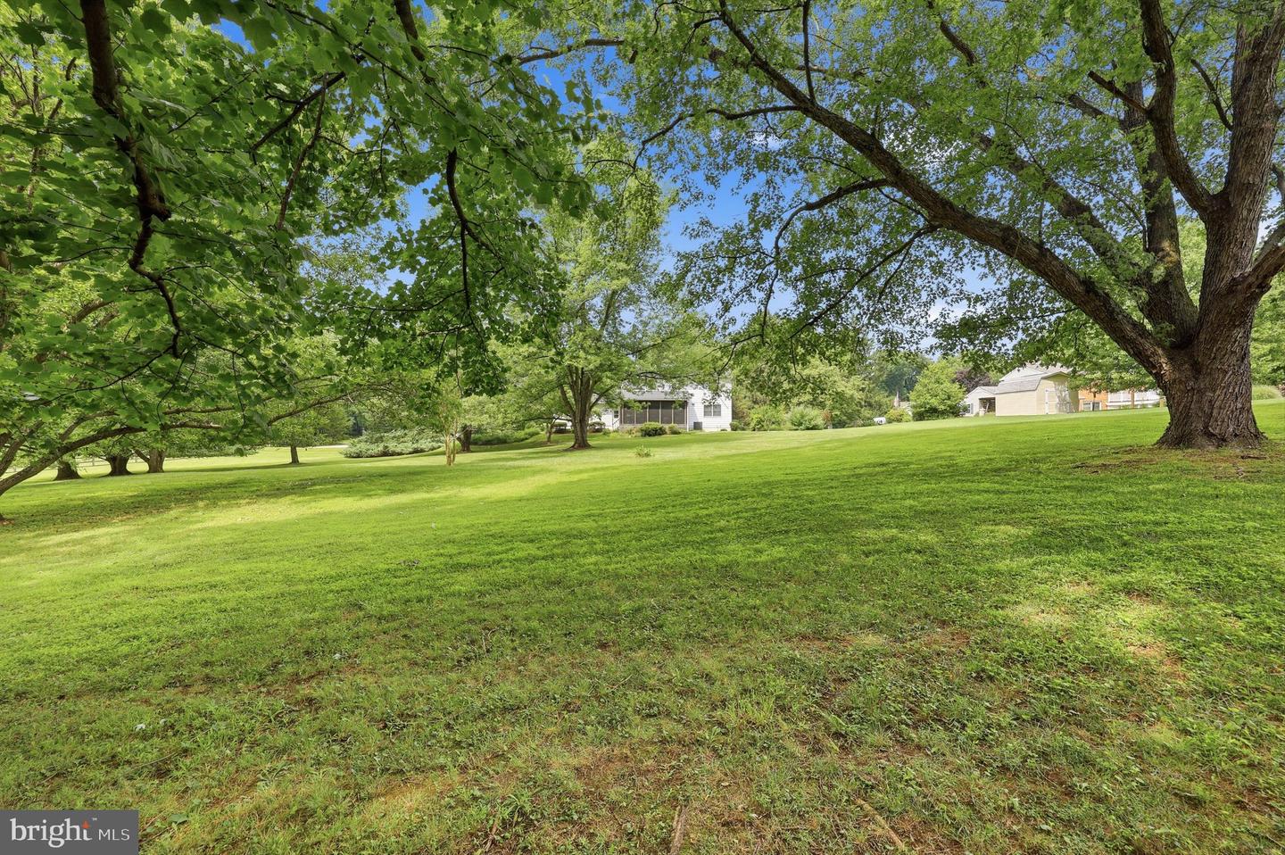 3549 Lakeway Dr Property Photo 14