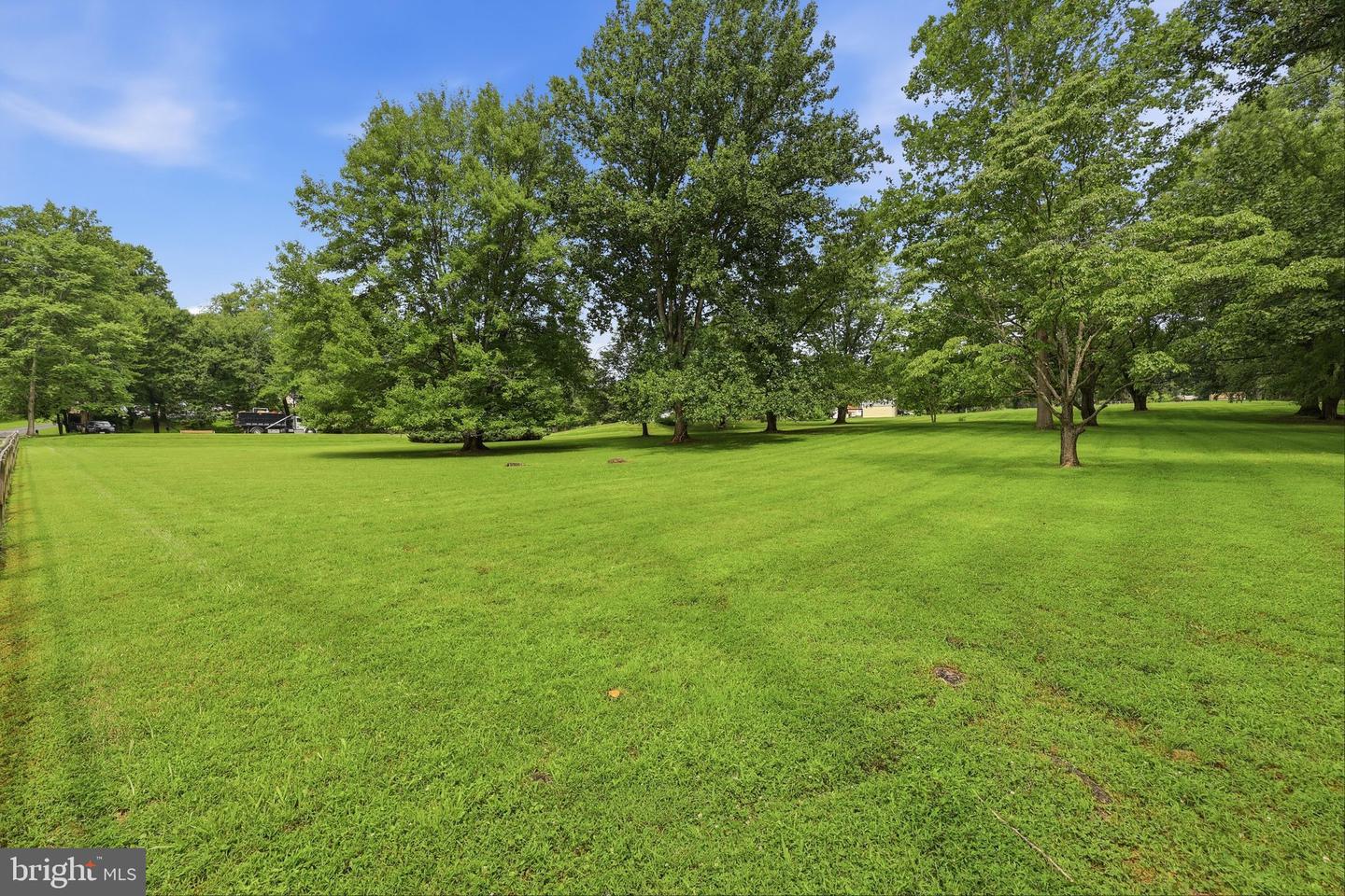 3549 Lakeway Dr Property Photo 15