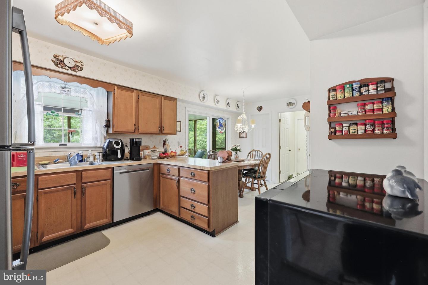 3549 Lakeway Dr Property Photo 24