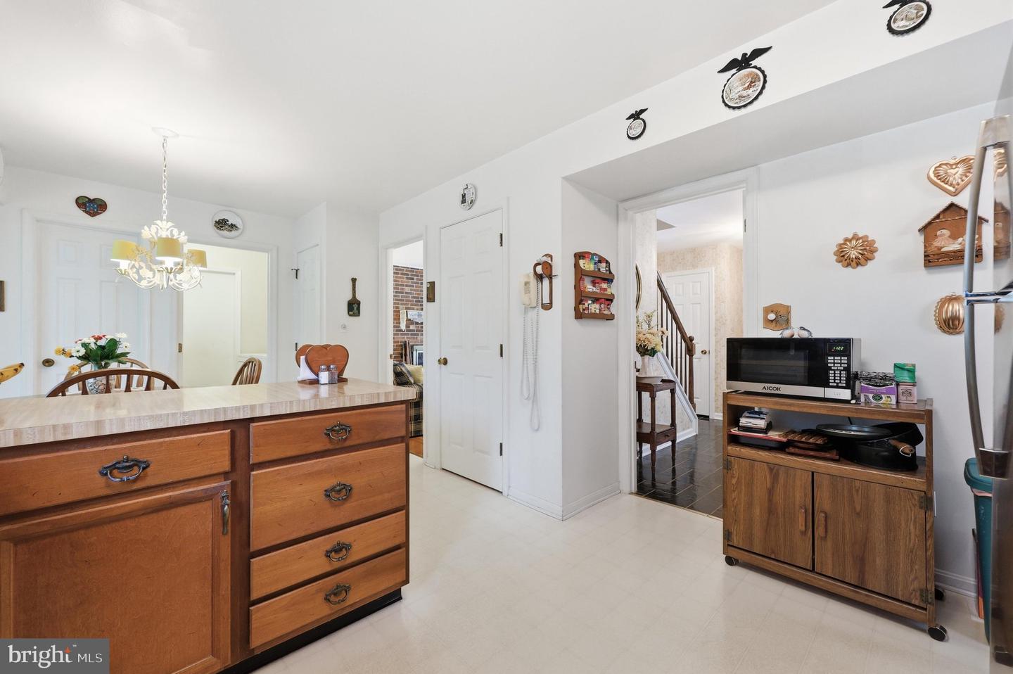 3549 Lakeway Dr Property Photo 28