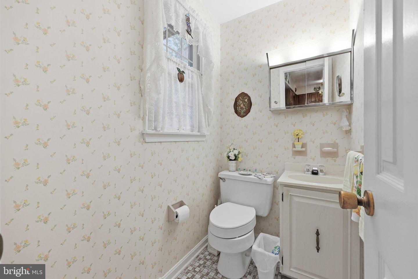 3549 Lakeway Dr Property Photo 35