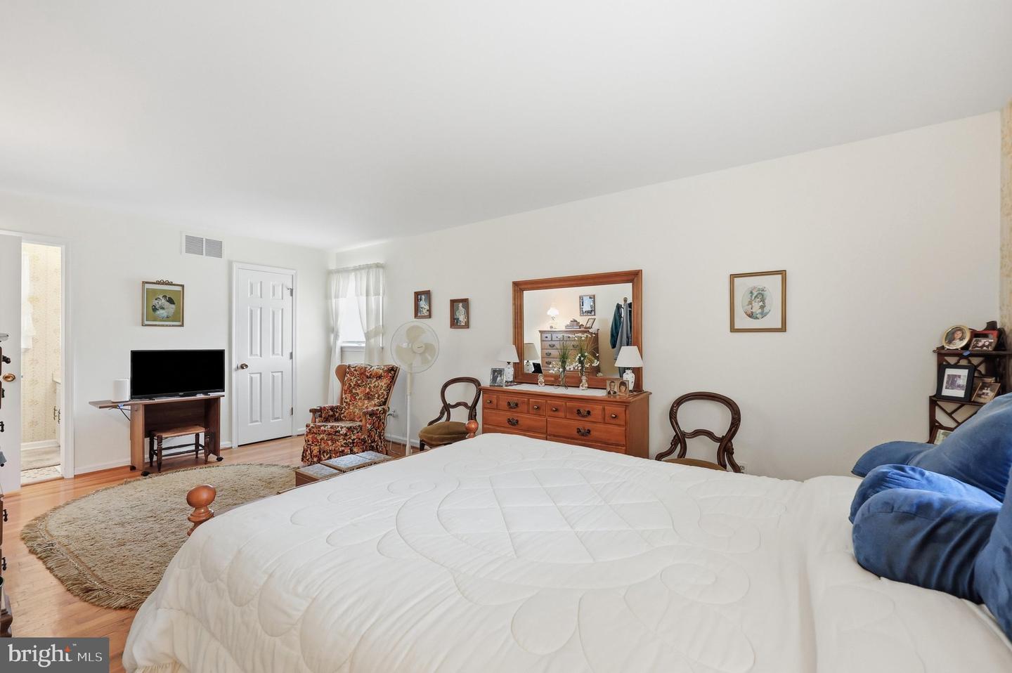 3549 Lakeway Dr Property Photo 43