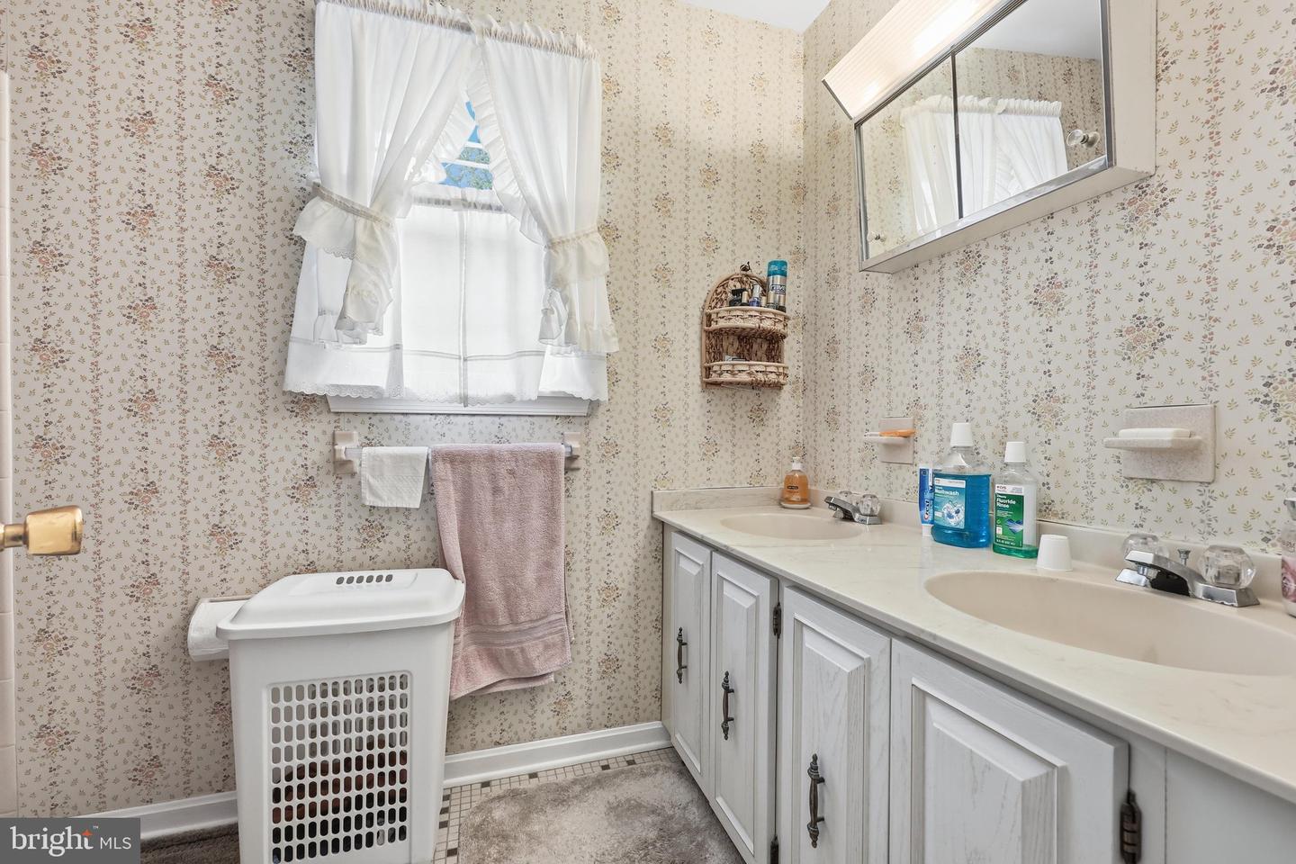 3549 Lakeway Dr Property Photo 44