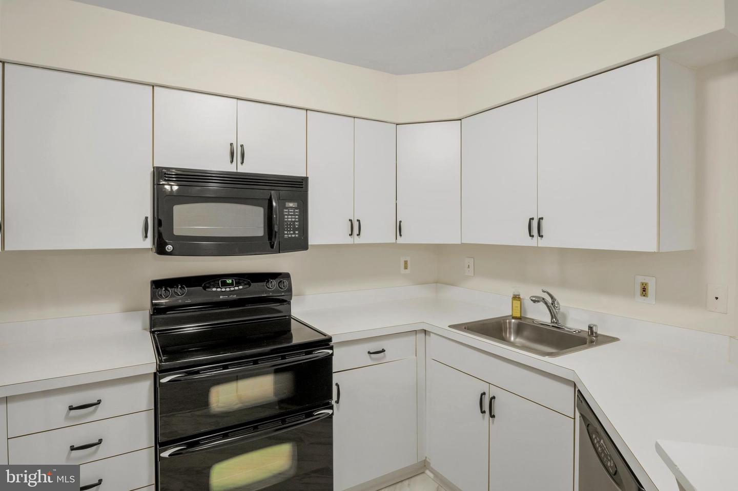 7612 Stony Creek Ln #12 E L Property Photo 15