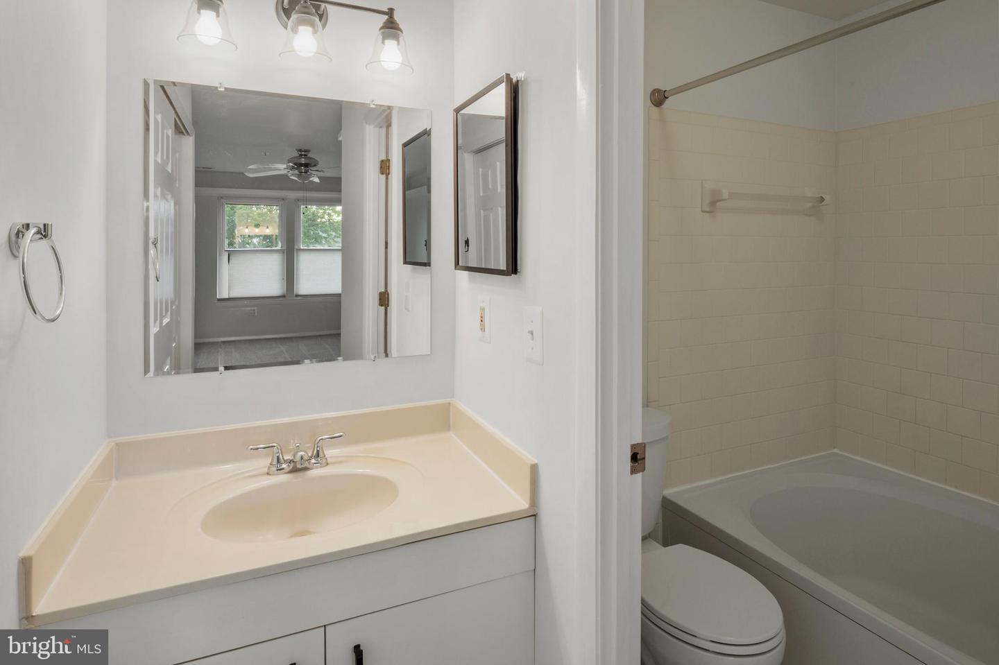 7612 Stony Creek Ln #12 E L Property Photo 23