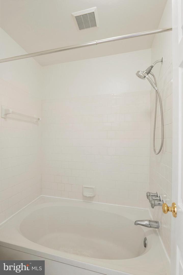 7612 Stony Creek Ln #12 E L Property Photo 24