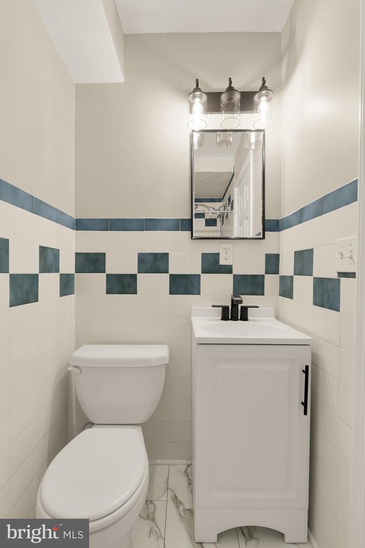 5748 Goldfinch Ct Property Photo 12