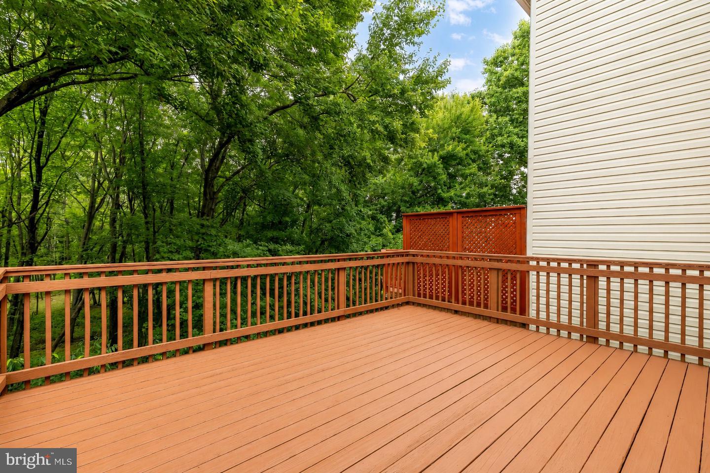 5748 Goldfinch Ct Property Photo 30
